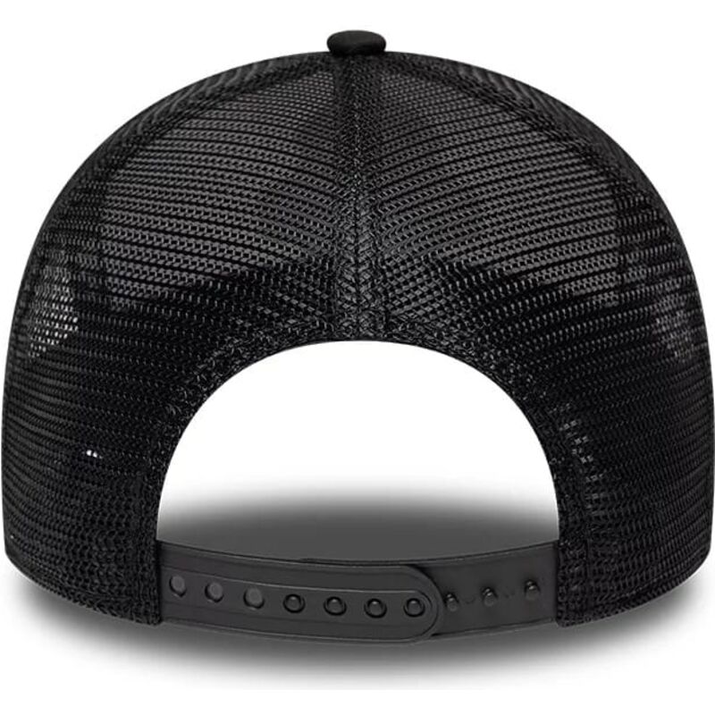 kepsar-bojd-svart-snapback-a-frame-location-icon-fran-pigs-eye-garage-av-new-era