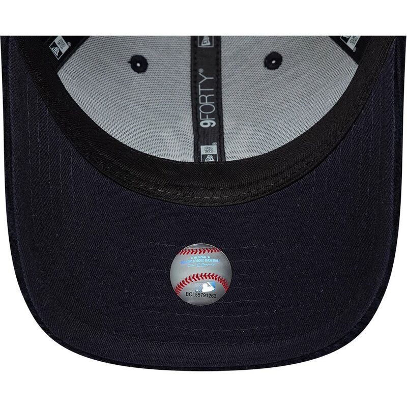 kepsar-bojd-marinbla-snapback-9forty-m-crown-cord-visor-fran-new-york-yankees-mlb-av-new-era kepsar-bojd-marinbla-snapback-9forty-m-crown-cord-visor-fran-new-york-yankees-mlb-av-new-era