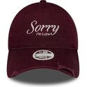 kepsar-bojd-rod-justerbart-band-9twenty-slogan-sorry-i-m-late-av-new-era