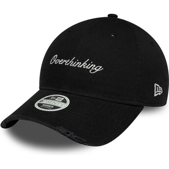 Kepsar böjd svart justerbart band 9TWENTY Slogan Overthinking av New Era