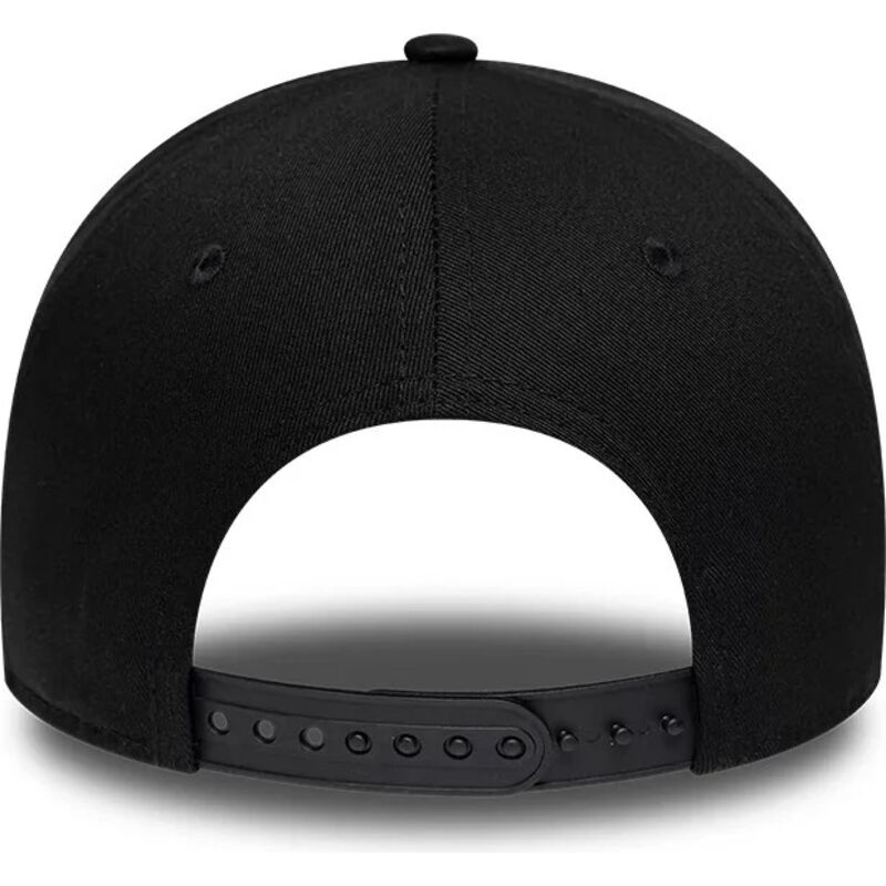 kepsar-bojd-svart-snapback-9forty-e-frame-rubber-fran-new-york-av-new-era