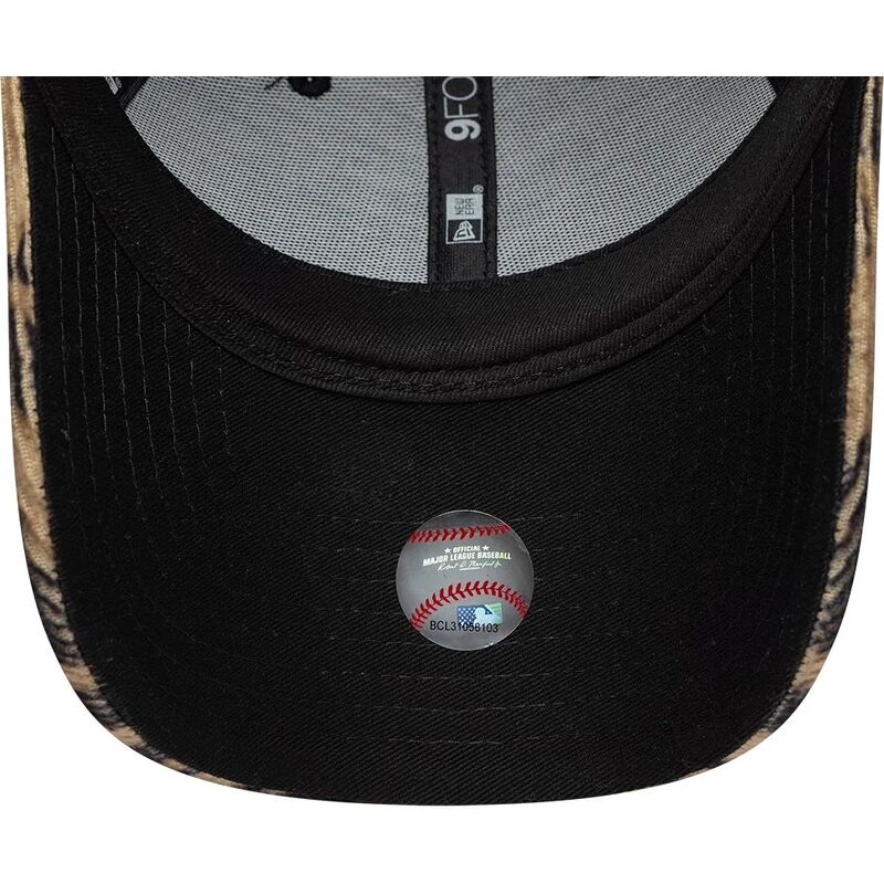 kepsar-bojd-leopard-justerbart-band-9forty-ocelot-print-fran-new-york-yankees-mlb-av-new-era