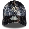 kepsar-bojd-flerfargad-justerbart-band-9forty-snake-print-fran-new-york-yankees-mlb-av-new-era
