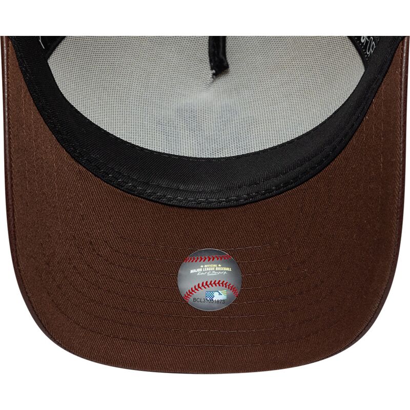 kepsar-bojd-beige-justerbart-band-9forty-m-crown-fabric-mix-fran-new-york-yankees-mlb-av-new-era
