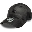 kepsar-bojd-svart-justerbart-band-9twenty-washed-pu-fran-new-york-yankees-mlb-av-new-era