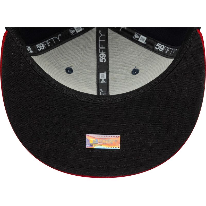 platt-keps-marinbla-och-rod-justerad-59fifty-ac-perf-fran-atlanta-braves-mlb-av-new-era