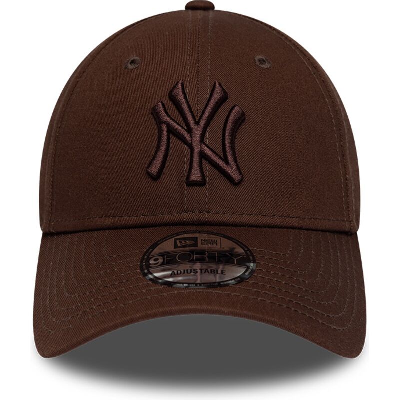 kepsar-bojd-brun-justerbart-band-9forty-league-essential-fran-new-york-yankees-mlb-av-new-era