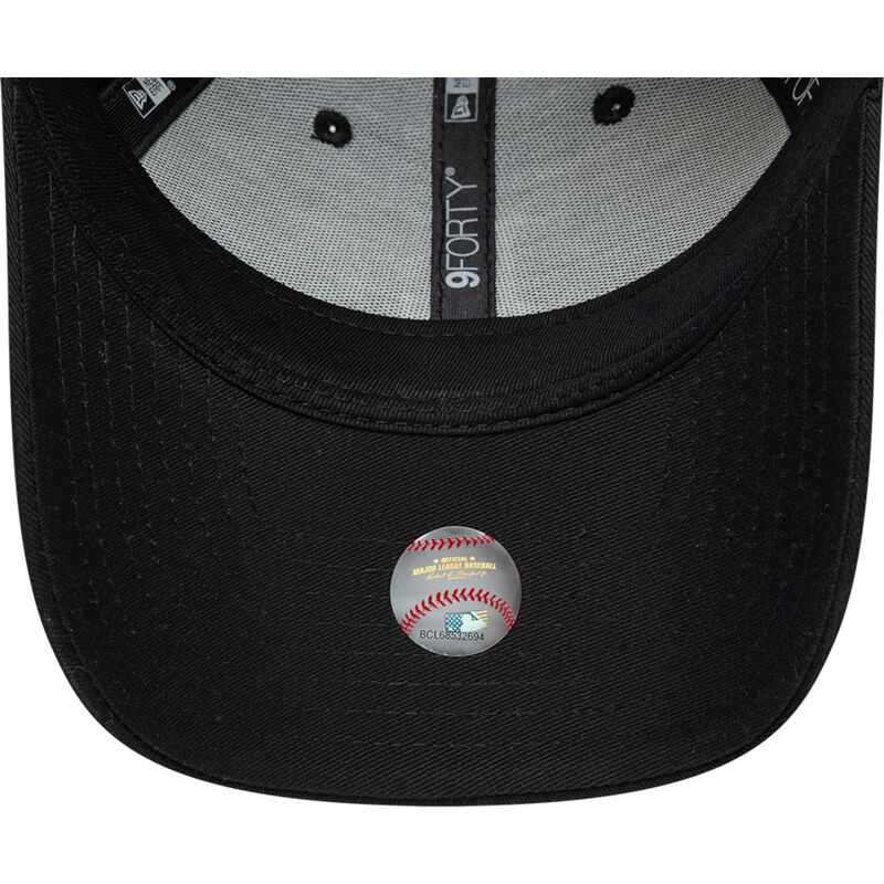 kepsar-bojd-svart-justerbart-band-9forty-fruit-icon-cherry-fran-los-angeles-dodgers-mlb-av-new-era