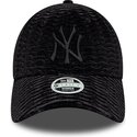 kepsar-bojd-svart-justerbart-band-9forty-velour-fran-new-york-yankees-mlb-av-new-era