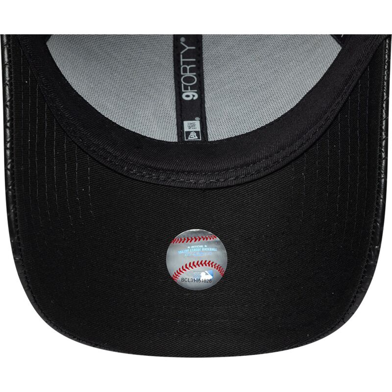 kepsar-bojd-svart-snapback-9forty-pu-weave-fran-new-york-yankees-mlb-av-new-era