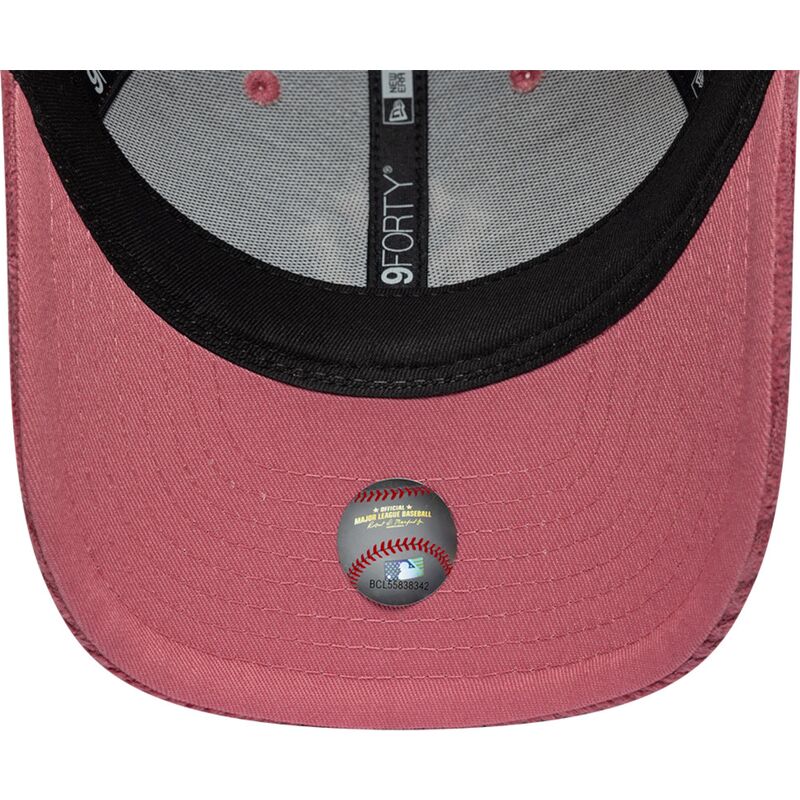 kepsar-bojd-rosa-justerbart-band-9forty-m-crown-chunky-cord-fran-new-york-yankees-mlb-av-new-era