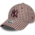 kepsar-bojd-rod-justerbart-band-9forty-m-crown-houndstooth-fran-new-york-yankees-mlb-av-new-era
