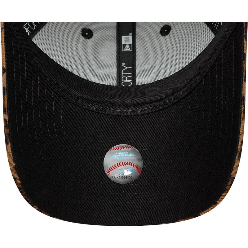 kepsar-bojd-leopard-justerbart-band-9forty-leopard-cord-fran-new-york-yankees-mlb-av-new-era