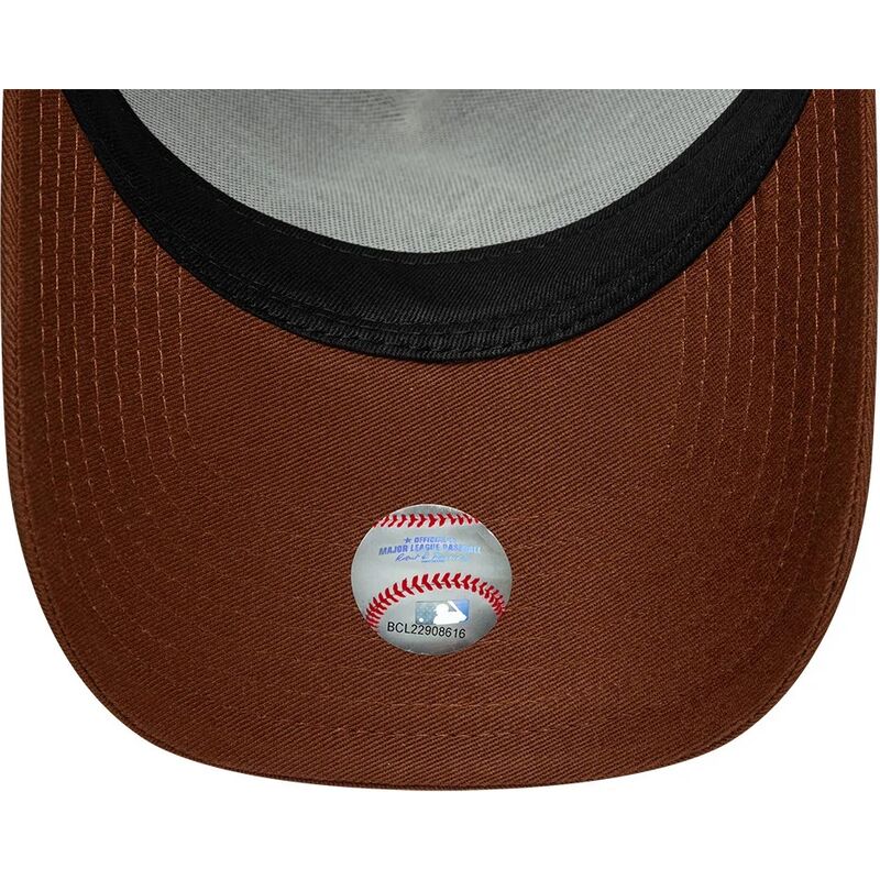 kepsar-bojd-brun-snapback-e-frame-outline-fran-new-york-yankees-mlb-av-new-era