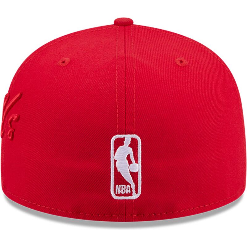 kepsar-platt-rod-justerad-59fifty-side-script-fran-chicago-bulls-nba-av-new-era