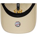 kepsar-bojd-beige-justerbart-band-dorado-9twenty-league-essential-fran-new-york-yankees-mlb-av-new-era