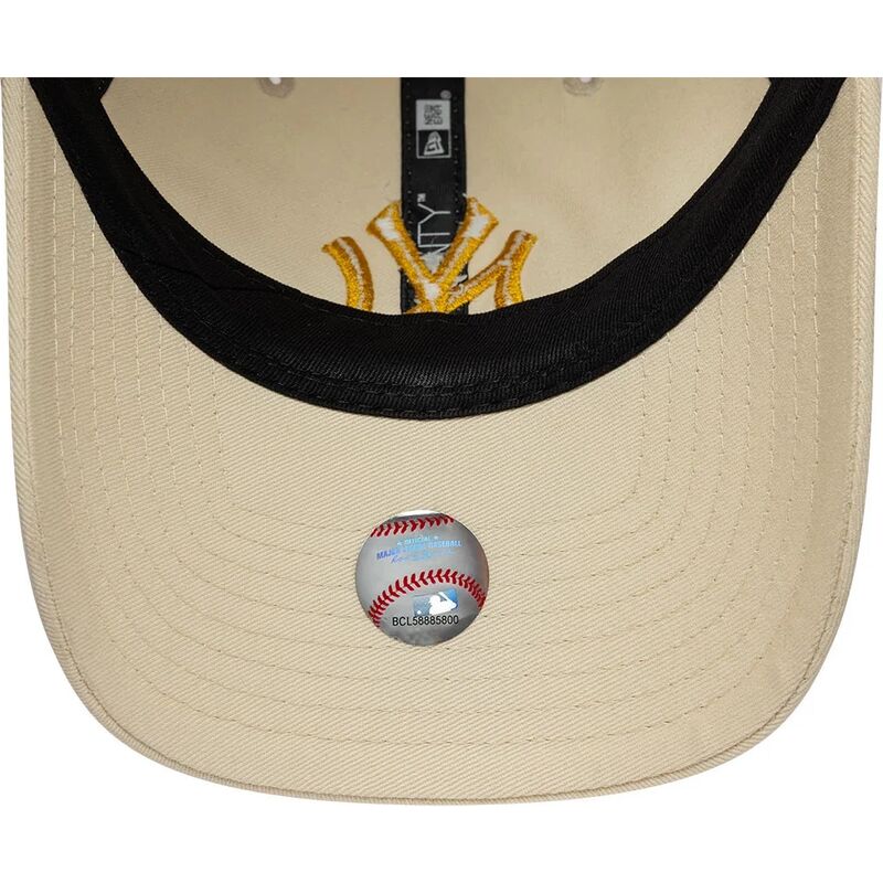 kepsar-bojd-beige-justerbart-band-dorado-9twenty-league-essential-fran-new-york-yankees-mlb-av-new-era kepsar-bojd-beige-justerbart-band-dorado-9twenty-league-essential-fran-new-york-yankees-mlb-av-new-era