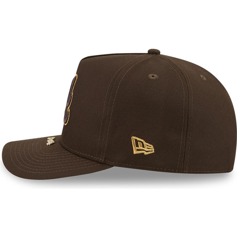 kepsar-bojd-brun-snapback-9fifty-a-frame-precurved-visor-pin-fran-atlanta-braves-mlb-av-new-era