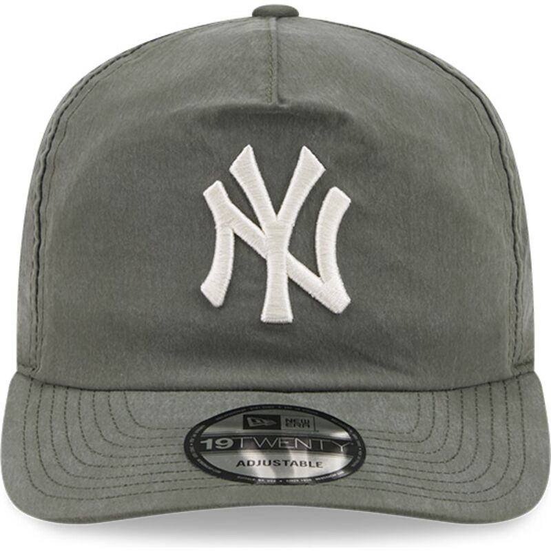 kepsar-bojd-gron-snapback-19twenty-precurved-fran-new-york-yankees-mlb-av-new-era