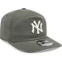 kepsar-bojd-gron-snapback-19twenty-precurved-fran-new-york-yankees-mlb-av-new-era