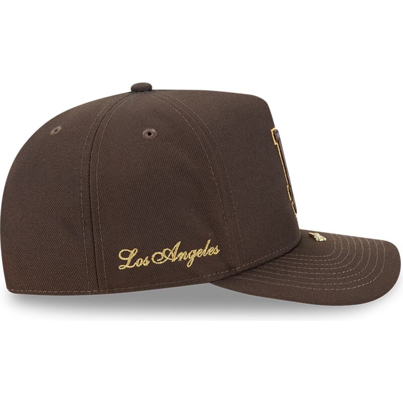 kepsar-bojd-brun-snapback-9fifty-a-frame-precurved-visor-pin-fran-los-angeles-dodgers-mlb-av-new-era