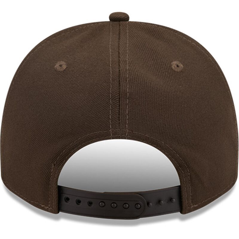 kepsar-bojd-brun-snapback-9fifty-a-frame-precurved-visor-pin-fran-chicago-white-sox-mlb-av-new-era