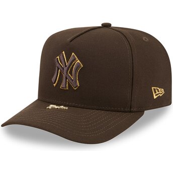 Kepsar böjd brun snapback 9FIFTY A Frame Precurved Visor Pin från New York Yankees MLB av New Era