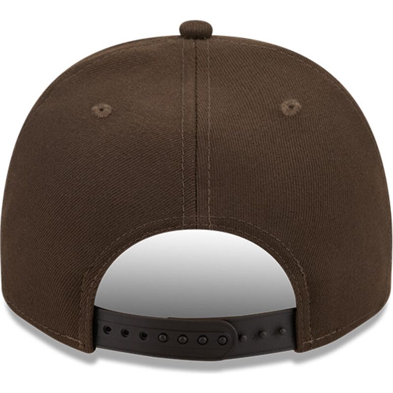 kepsar-bojd-brun-snapback-9fifty-a-frame-precurved-visor-pin-fran-new-york-yankees-mlb-av-new-era
