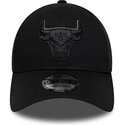 kepsar-bojd-svart-justerbart-band-9forty-team-outline-fran-chicago-bulls-nba-av-new-era