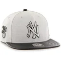 kepsar-plana-gra-snapback-lisa-lateral-fran-new-york-yankees-mlb-av-47-brand