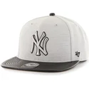 kepsar-plana-gra-snapback-lisa-lateral-fran-new-york-yankees-mlb-av-47-brand