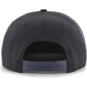 morkbla-platt-snapback-keps-med-sidologga-av-mlb-atlanta-braves-fran-47-brand