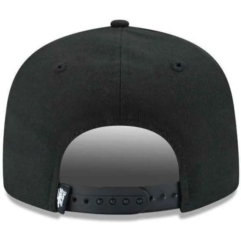 kepsar-plana-svart-snapback-9fifty-black-on-black-fran-manchester-united-football-club-premier-league-av-new-era